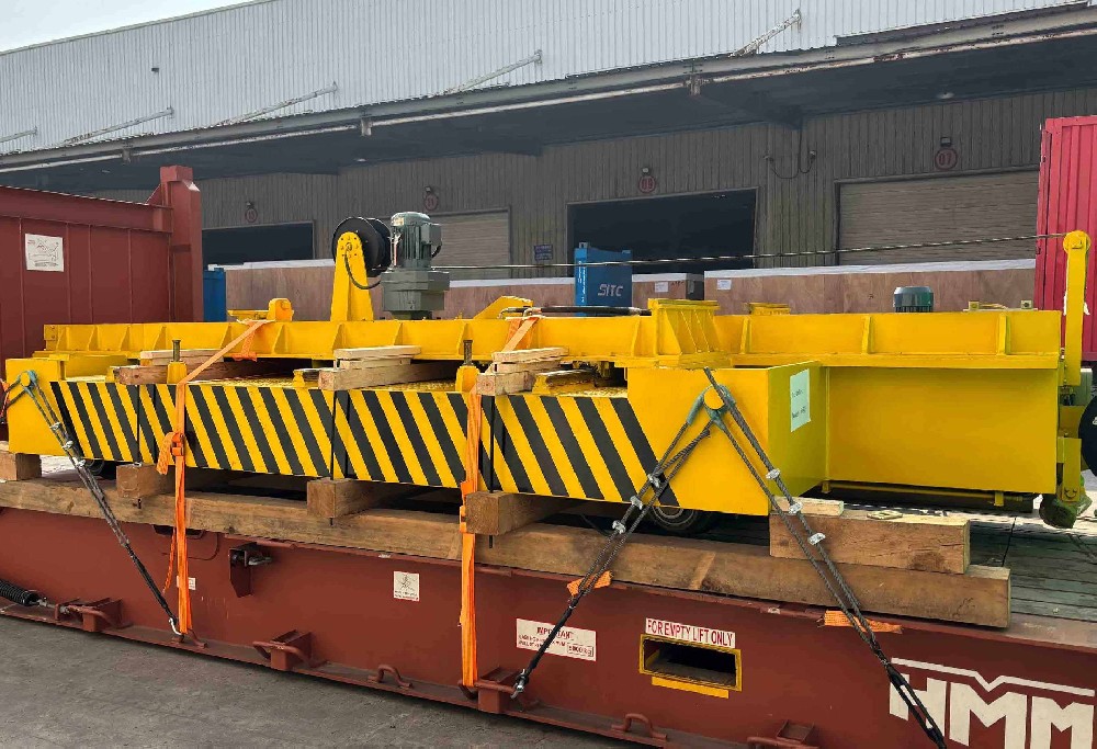 Container Spreader Transport